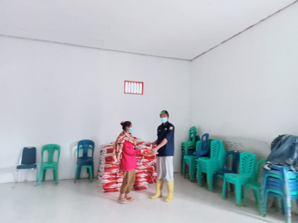 Bantuan Beras bagi Keluarga Miskin